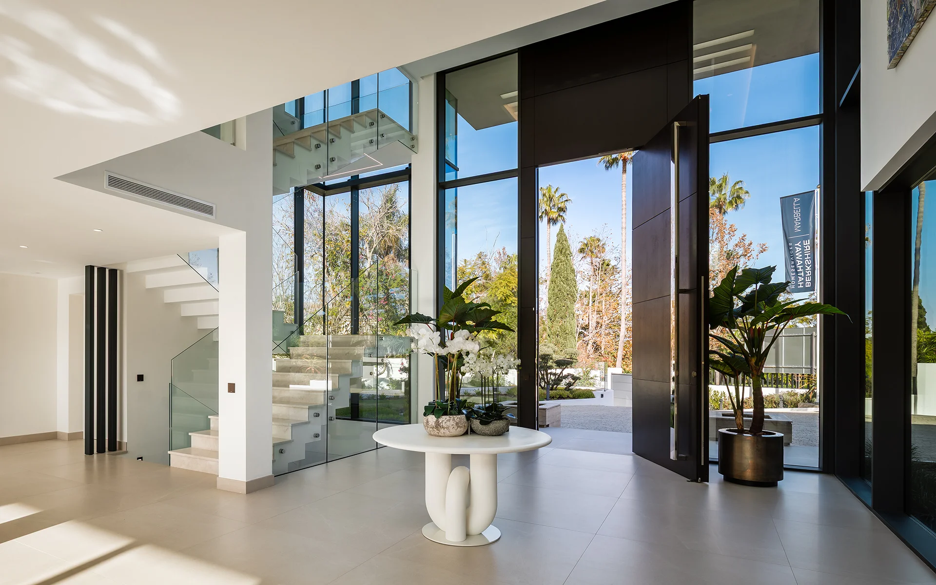 Casa La Colina: Contemporary Luxury 7 Bed Villa in Kings & Queens, Sotogrande Costa
