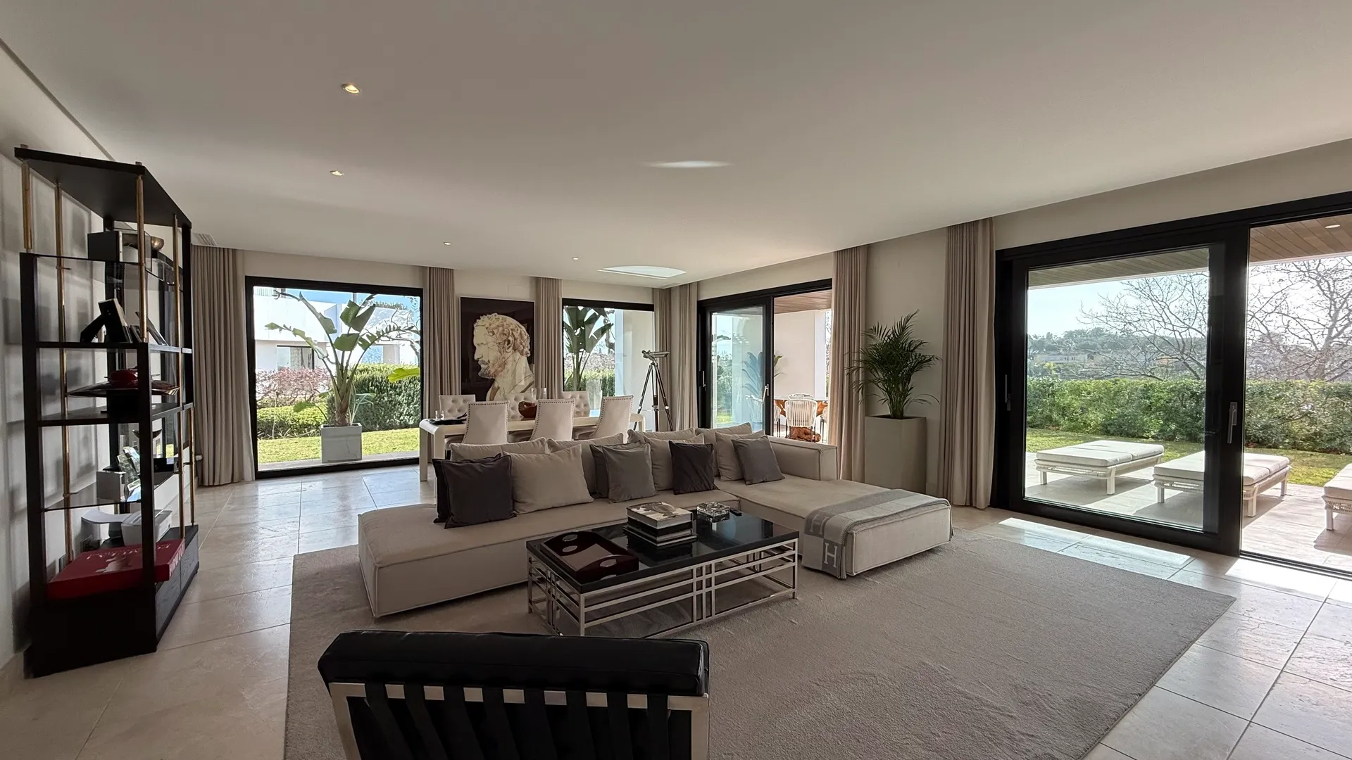 Elegant Ground Floor Apartment in La Hacienda de Valderrama