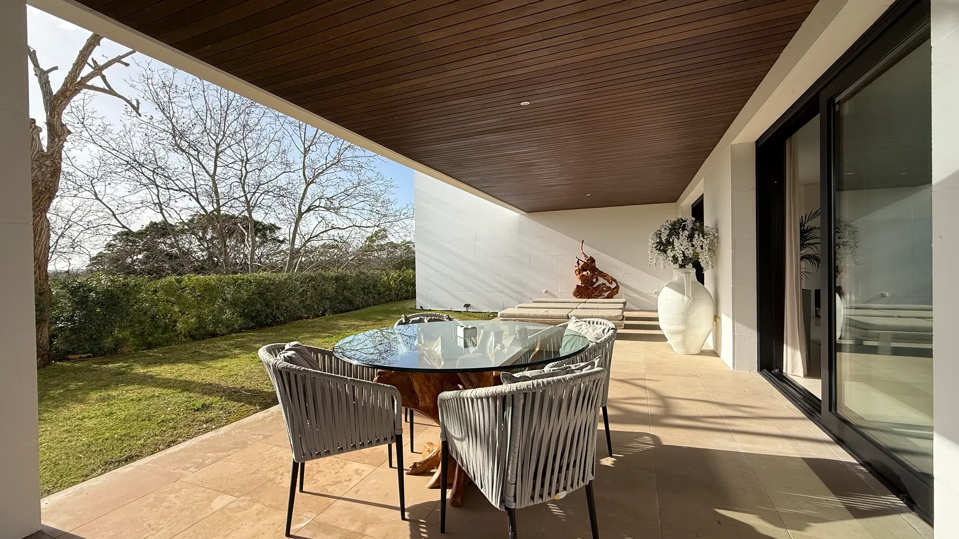 Elegant Ground Floor Apartment in La Hacienda de Valderrama