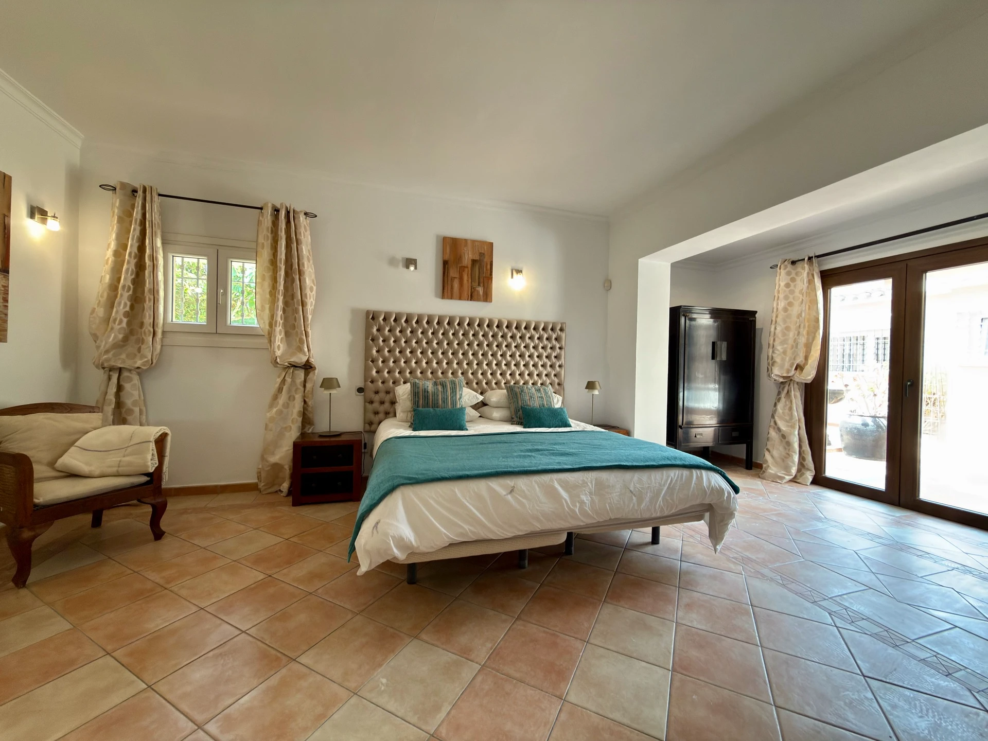 Charming Andalucian Single-Storey Villa in the A Zone