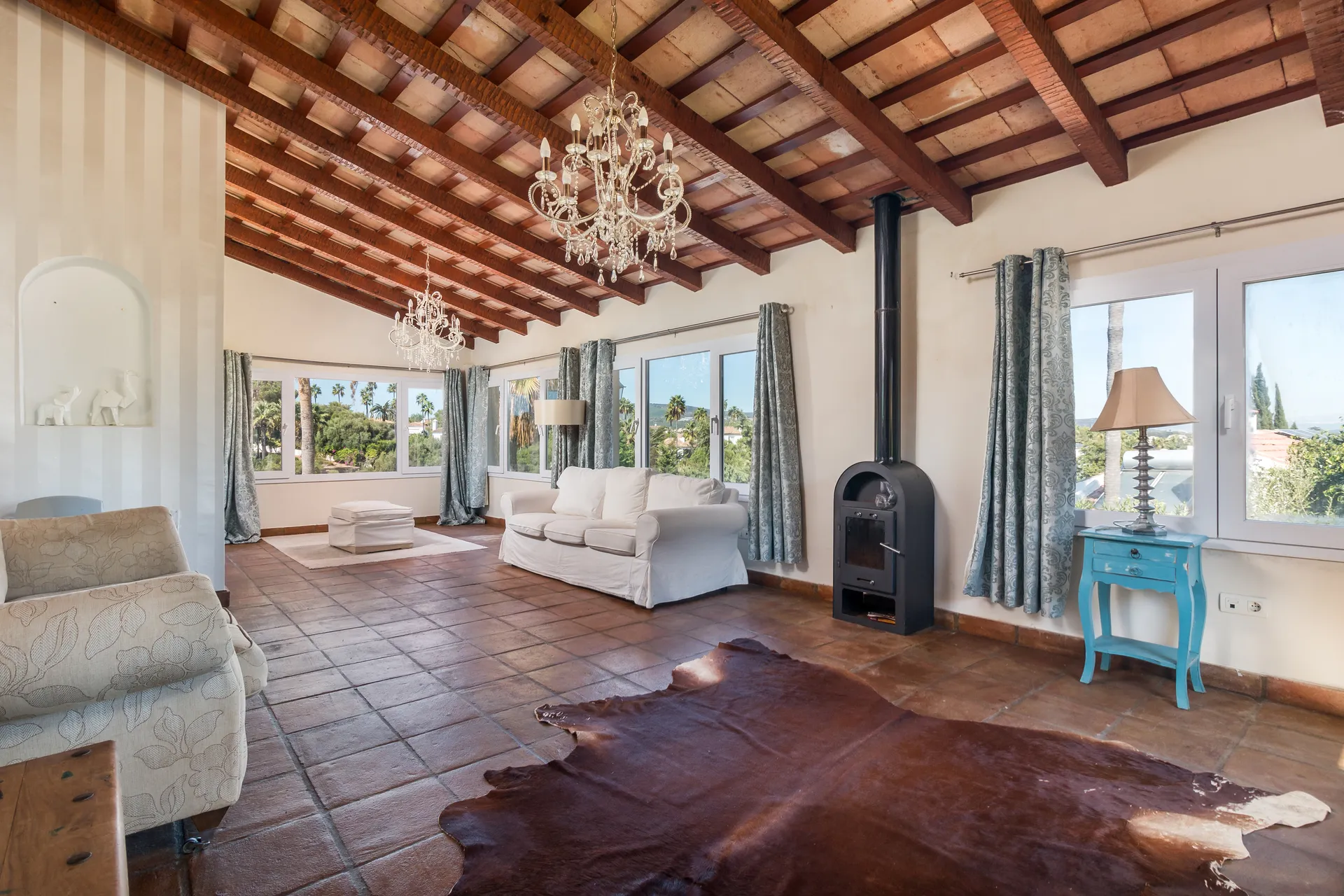 Charming Andalucian Villa in the B Zone