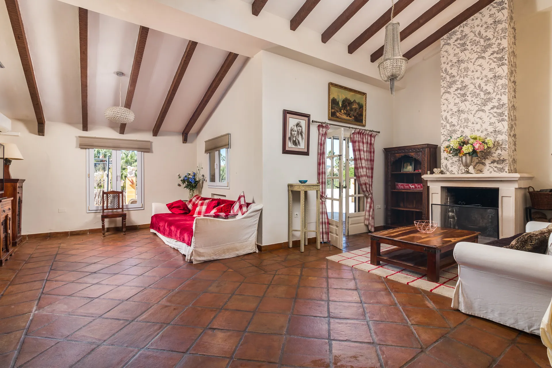 Charming Andalucian Villa in the B Zone
