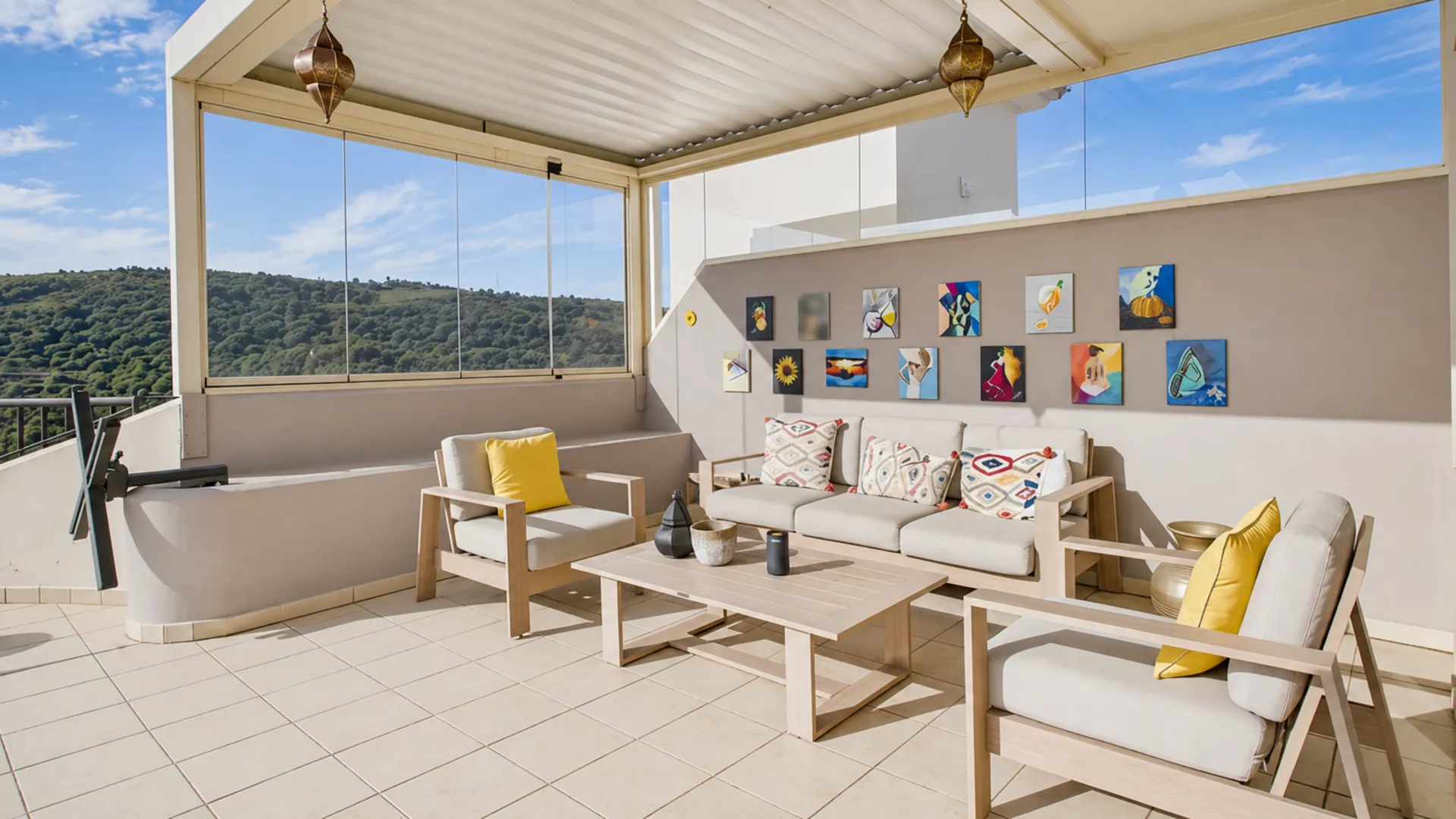 Ático de 3 dormitorios con vistas panorámicas en San Roque Club