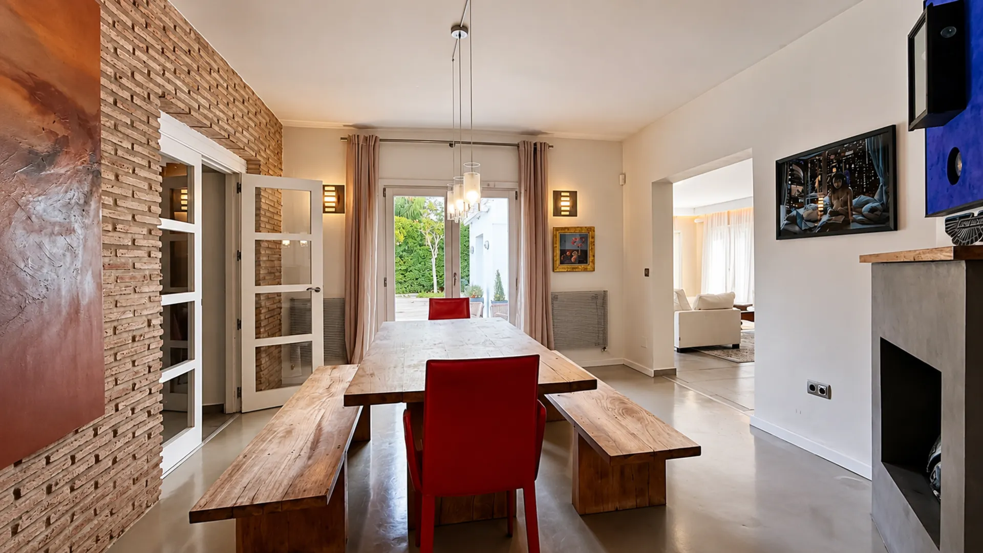 Villa Pacharan - Luxury 6 bedroom villa on Paseo del Parque for rent
