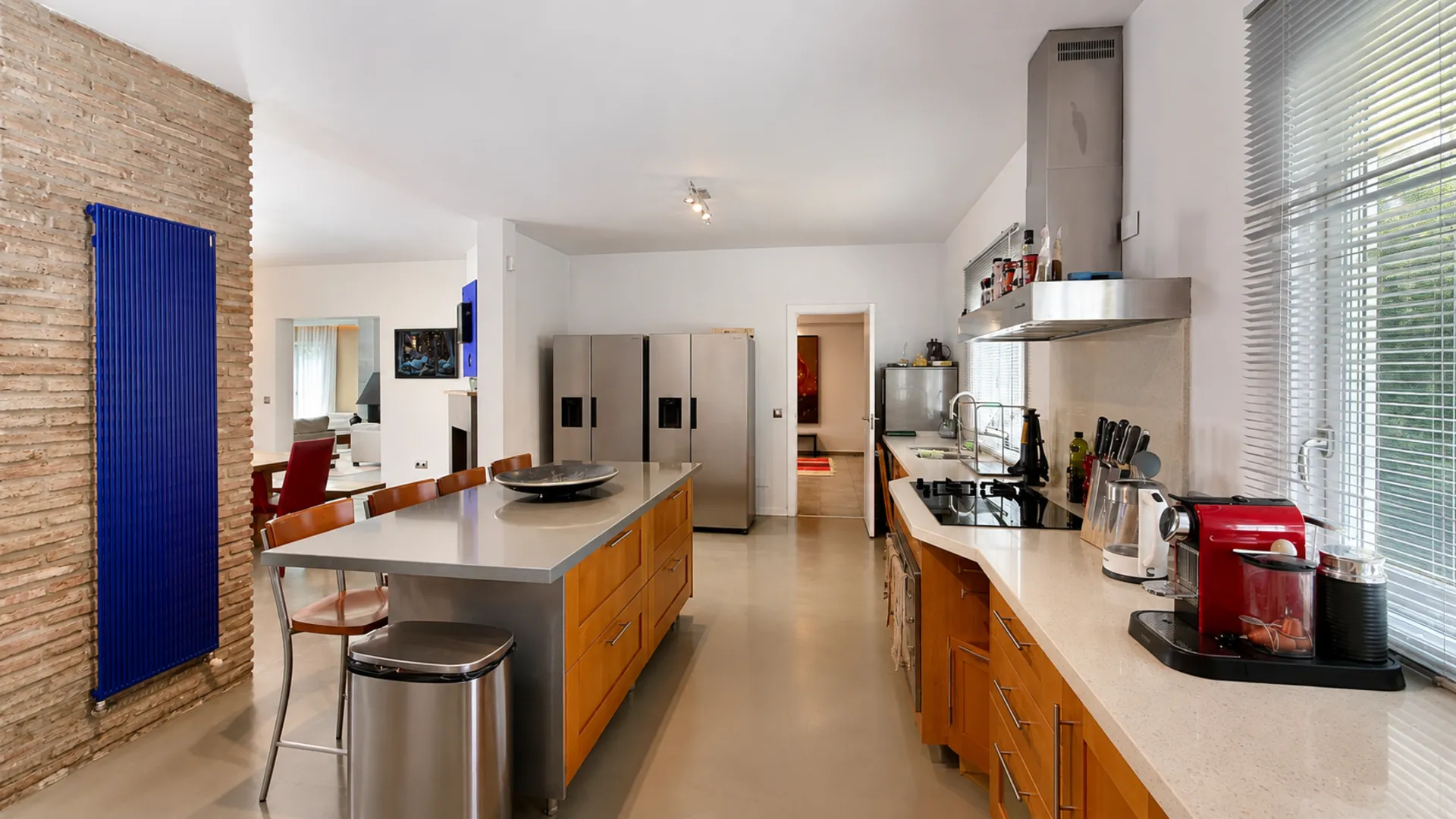 Villa Pacharan - Luxury 6 bedroom villa on Paseo del Parque for rent