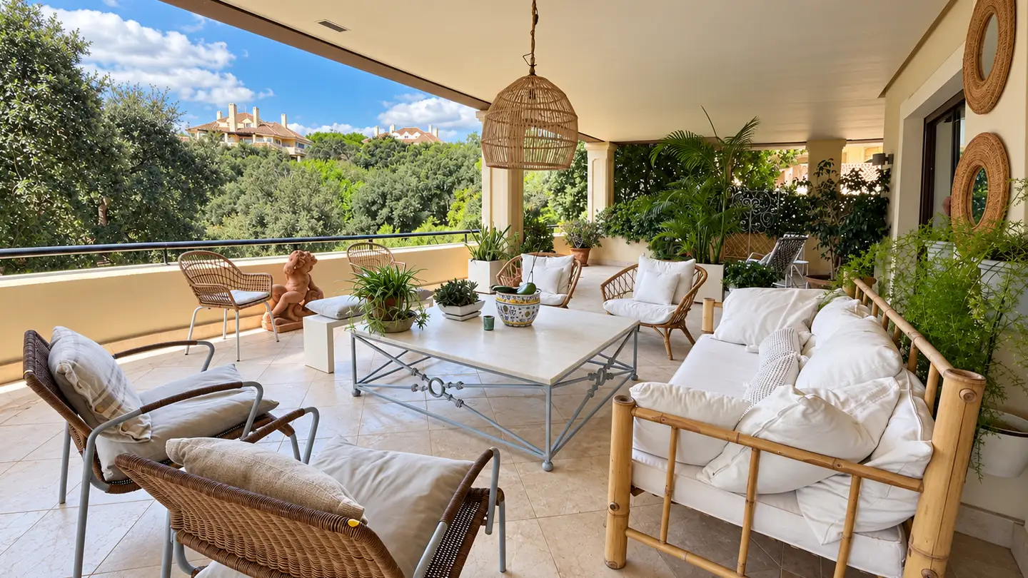 Elegant Four-Bedroom Apartment in Valgrande, Sotogrande Alto