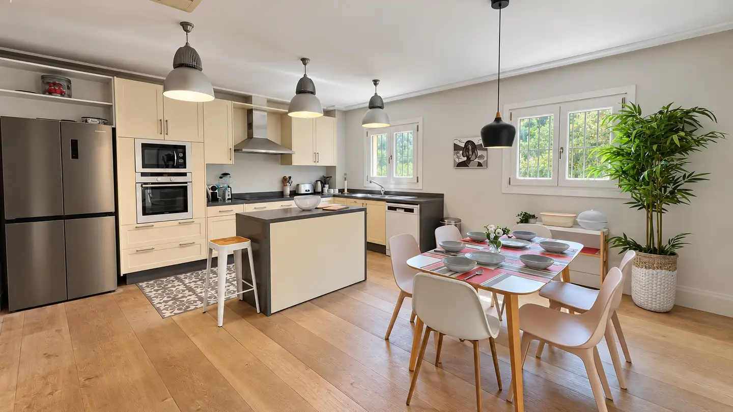 Elegant Four-Bedroom Apartment in Valgrande, Sotogrande Alto