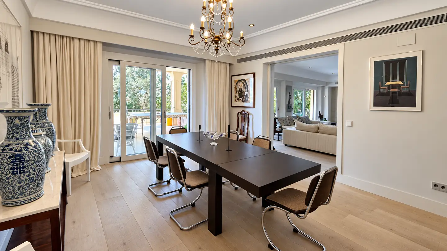 Elegant Four-Bedroom Apartment in Valgrande, Sotogrande Alto