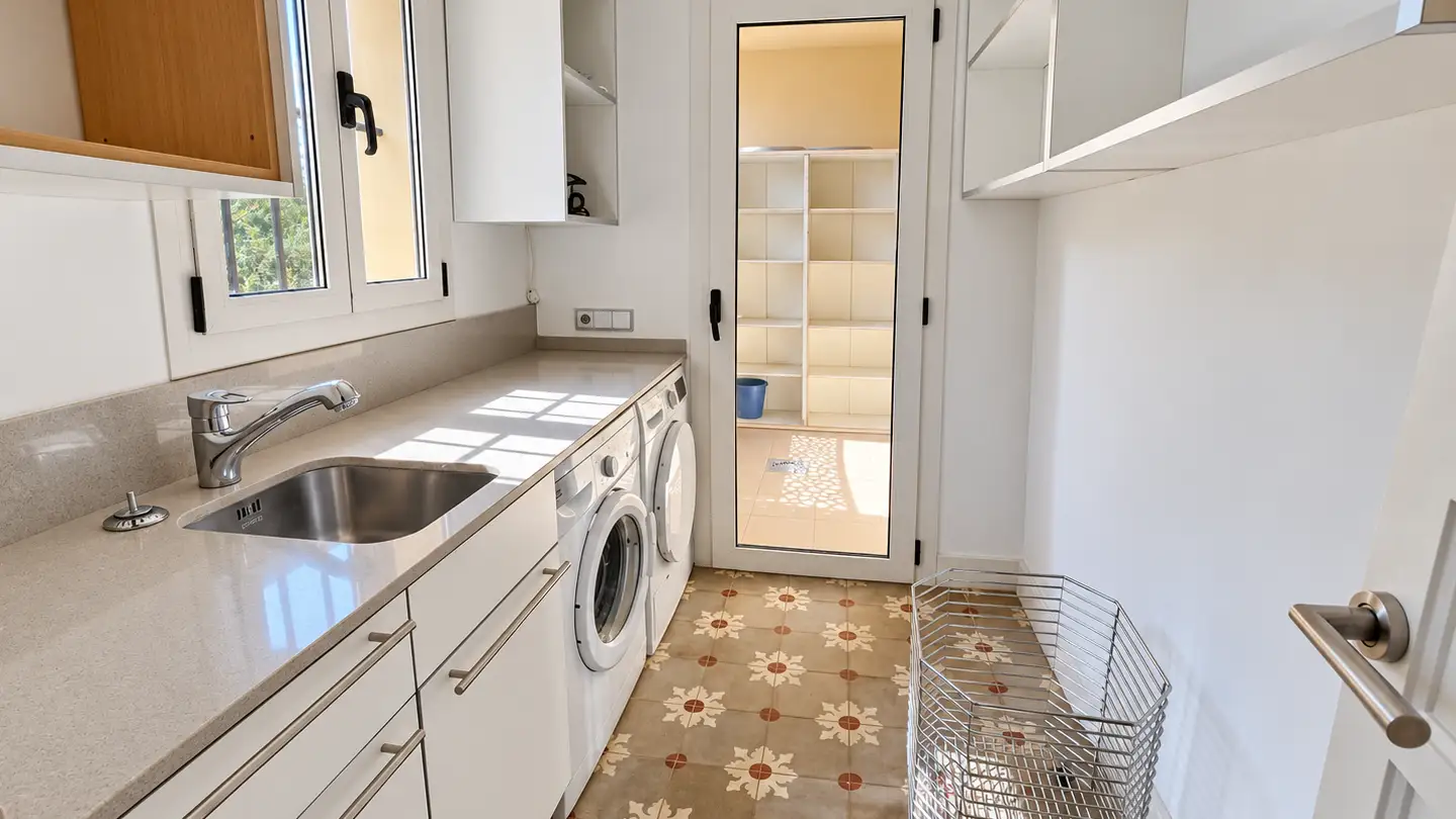 Elegant Four-Bedroom Apartment in Valgrande, Sotogrande Alto