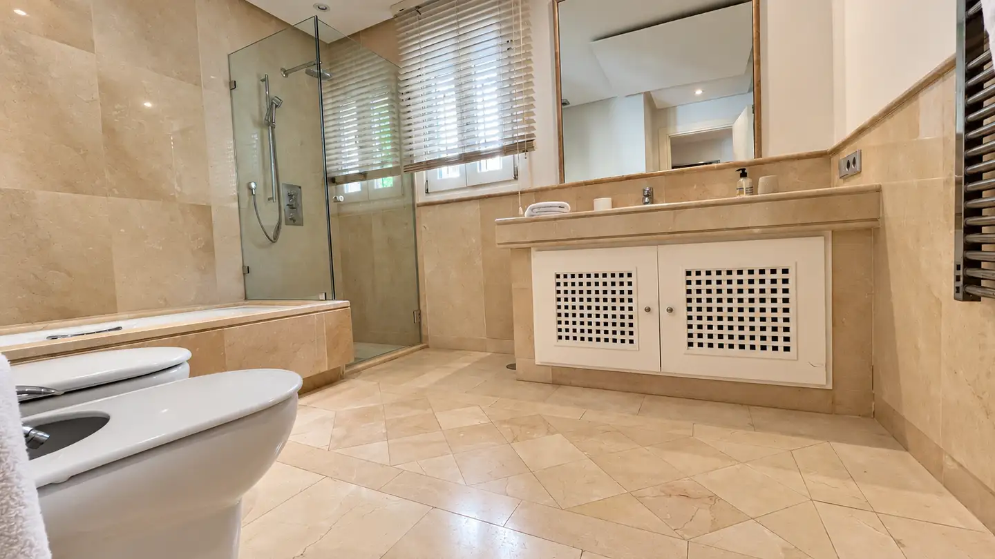 Elegant Four-Bedroom Apartment in Valgrande, Sotogrande Alto