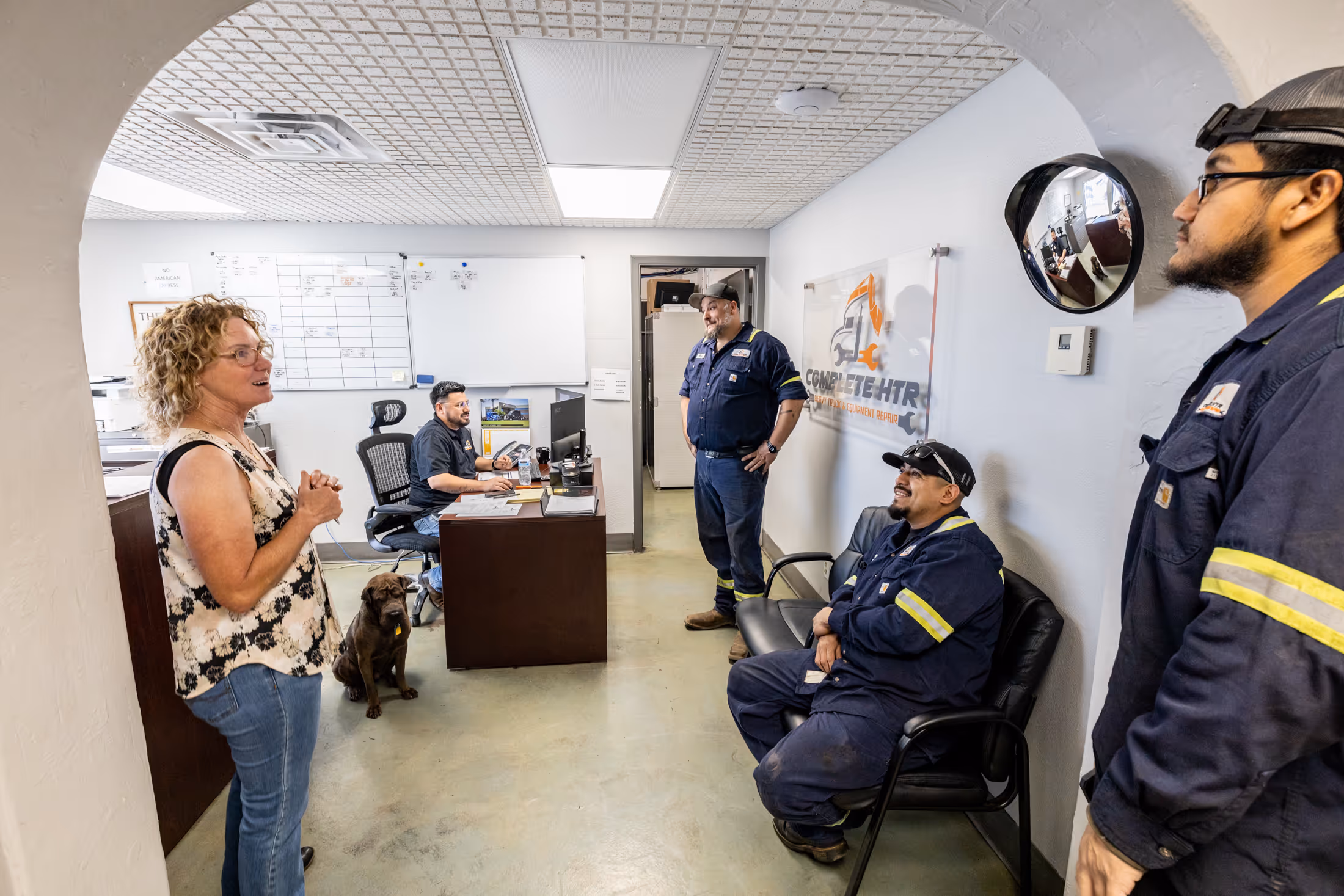 Diesel mechanic team at Complete HTR in Phoenix, AZ