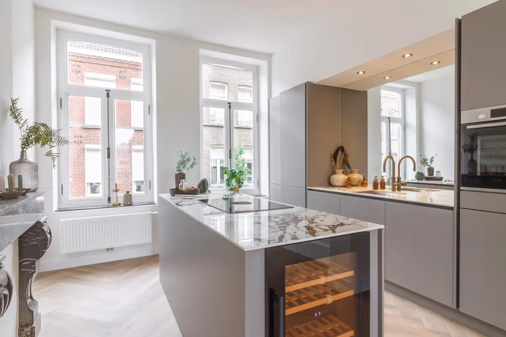 Roermond - Dokter Leursstraat 11