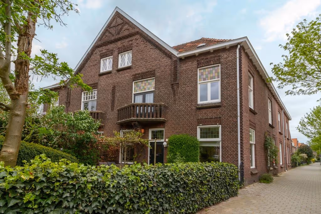 Roermond - Charles Ruysstraat 1