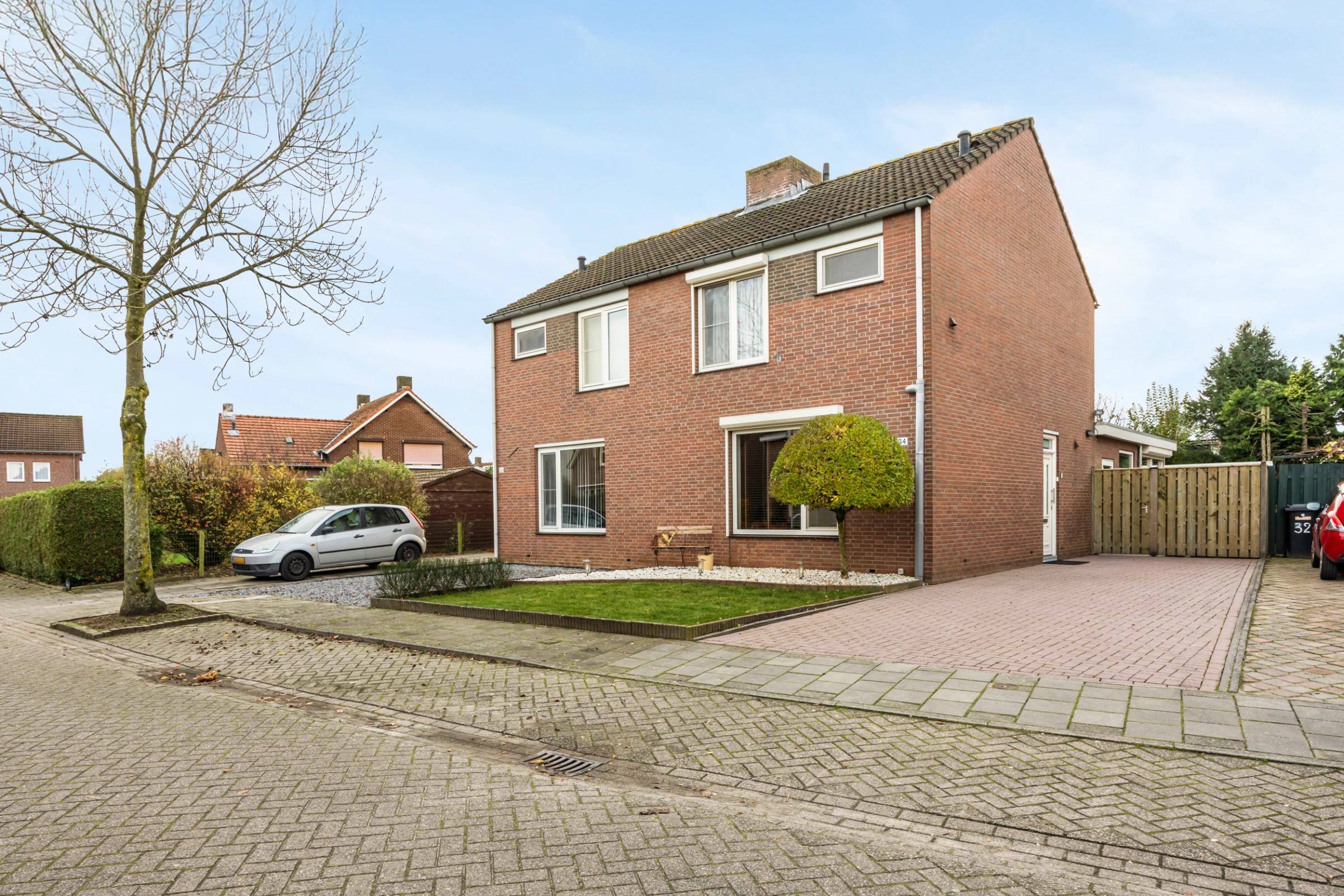 Maasbracht - Elzenweg 34