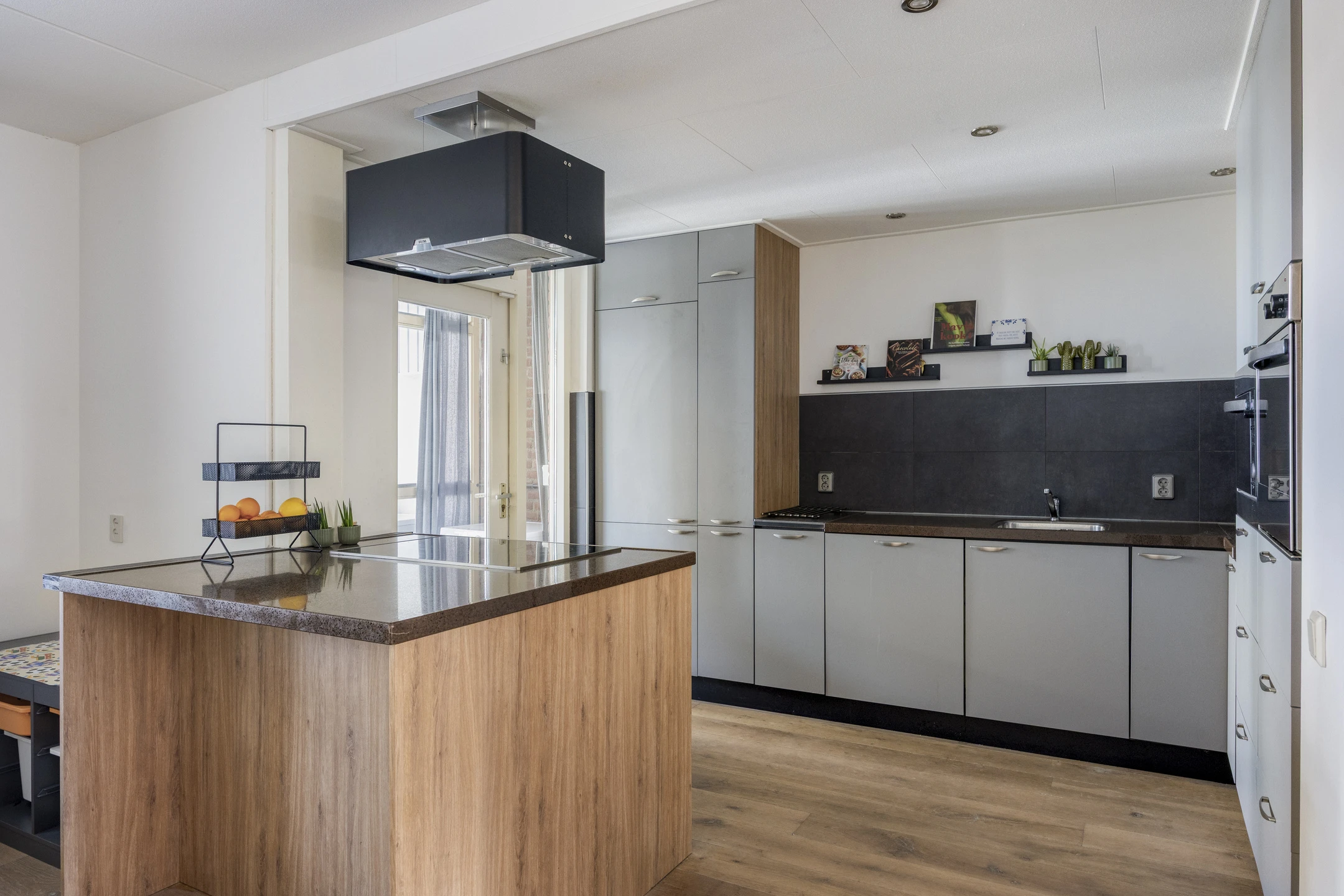Tussenwoning te koop: Op den Toum 47, Haelen