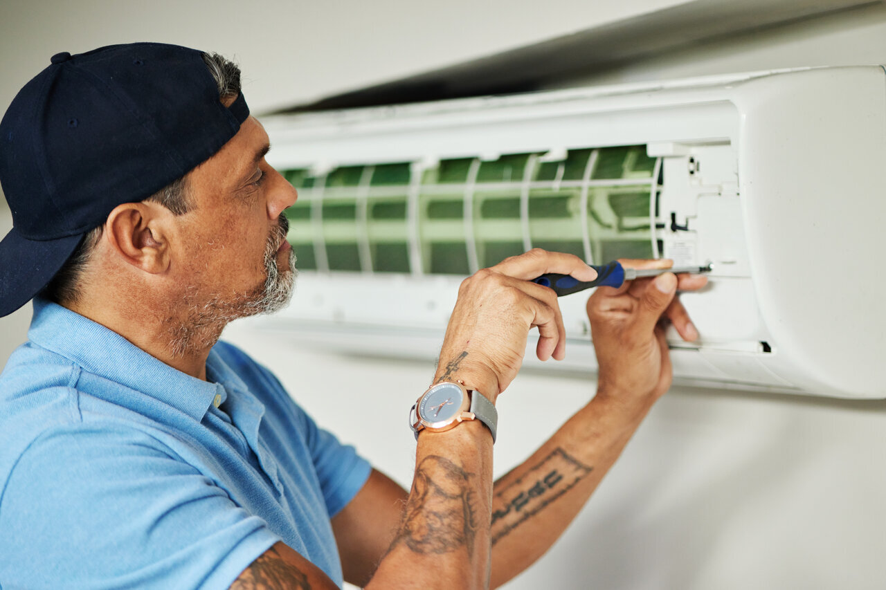 Maximizing the Efficiency and Lifespan of Your Air Conditioner with AC Tune-Ups