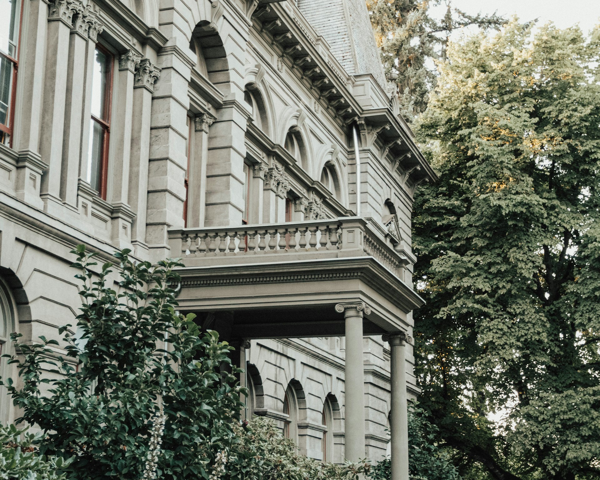 An image of a building that's here solely for decoration