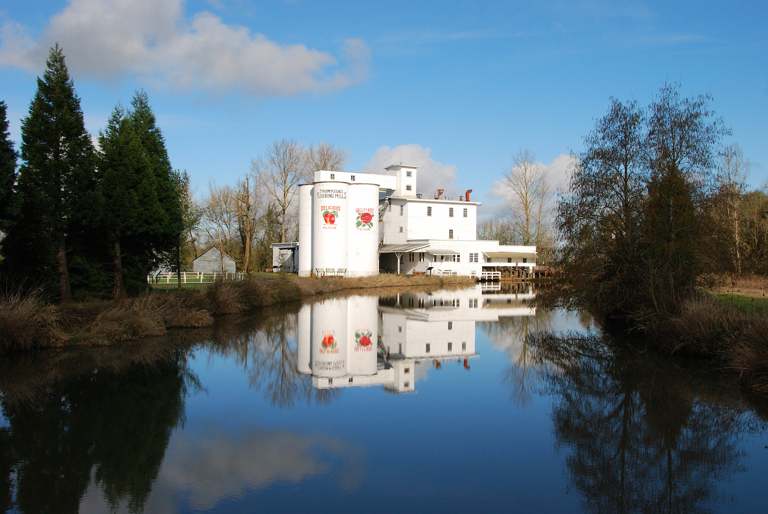 Need a tow truck now? Urgent.ly provides fast roadside assistance on-demand in Albany, OR. Fast, reliable, on-demand. Get help now!