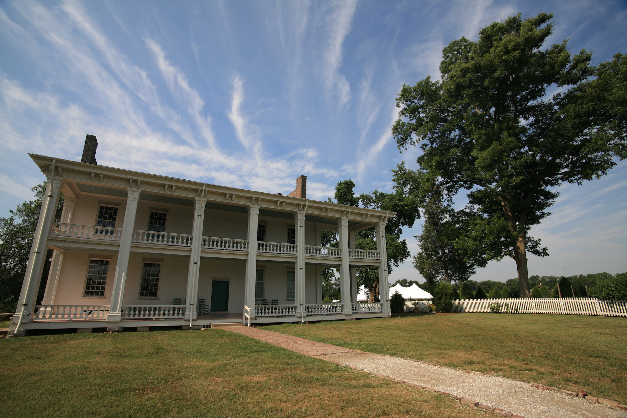 Need a tow truck now? Urgent.ly provides fast roadside assistance on-demand in Franklin, TN. Fast, reliable, on-demand. Get help now!