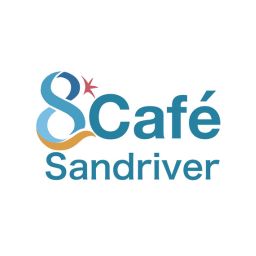 [headshot] image of a smiling customer (for a travel agency)