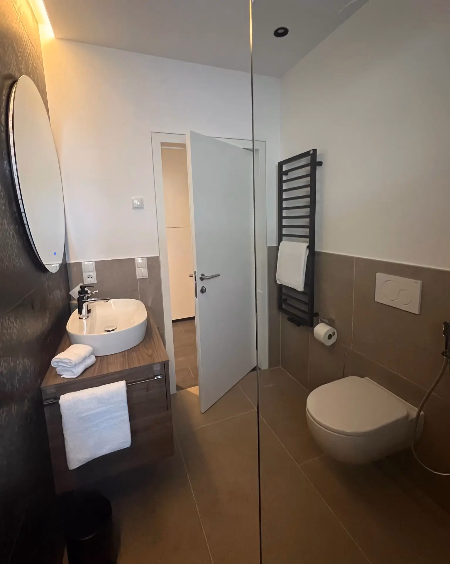 Gartensitzbereich Vinea Guesthouse – Ferienwohnung mit Garten Eggental Südtirol