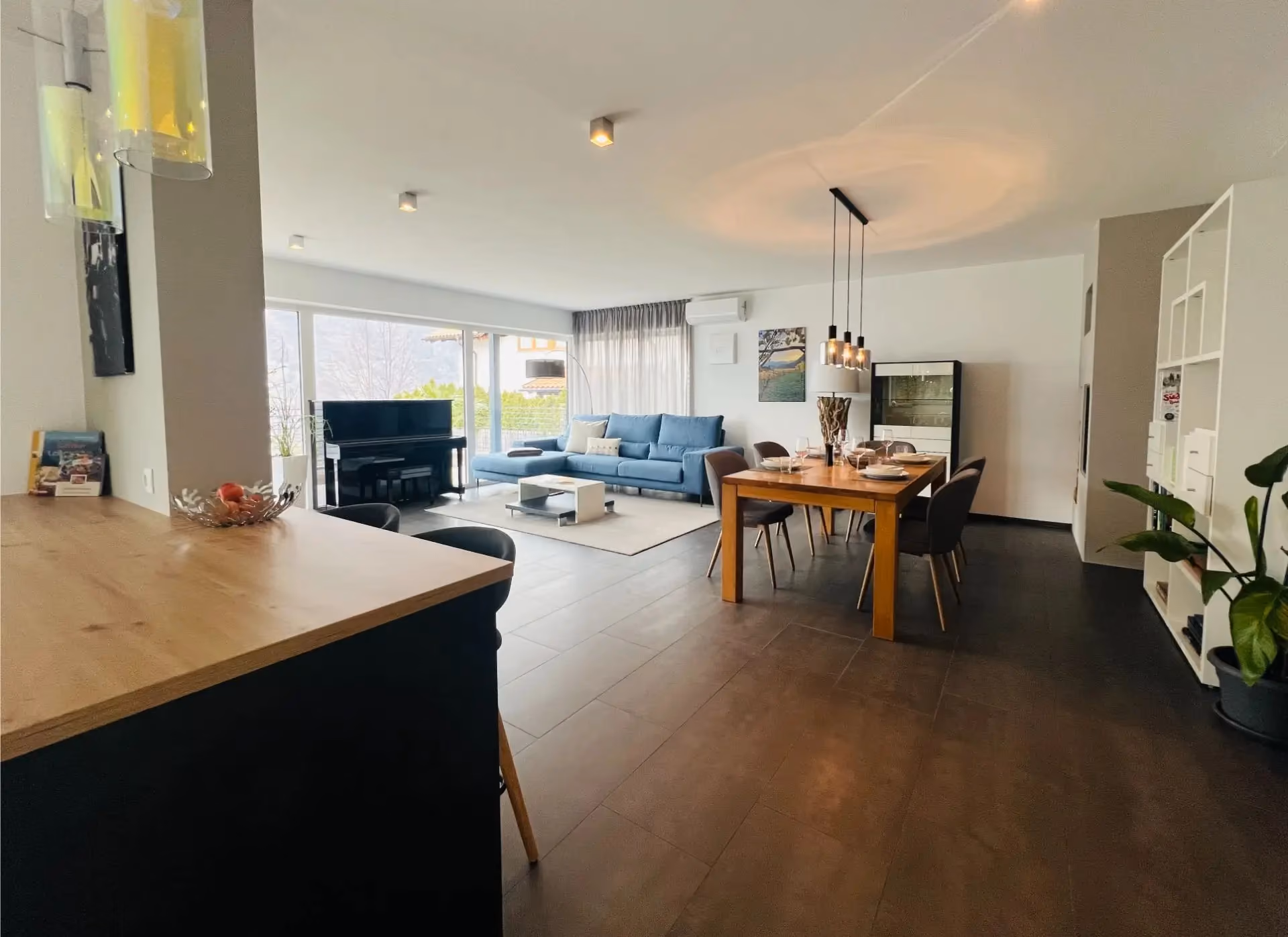 Schlafzimmer Vinea Guesthouse Eggental – komfortables Doppelbett Ferienwohnung Südtirol