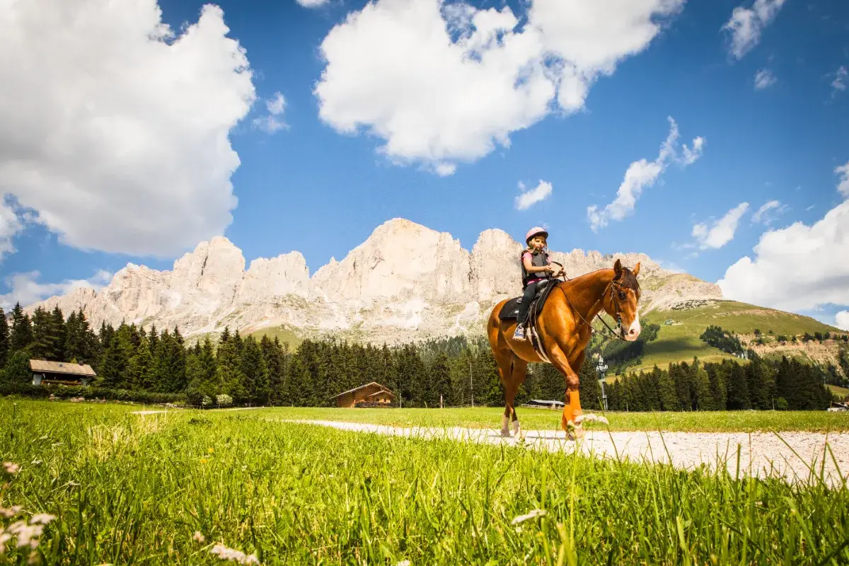 Reiten Eggental Dolomiten Südtirol – Aktivität nahe Vinea Guesthouse Karneid