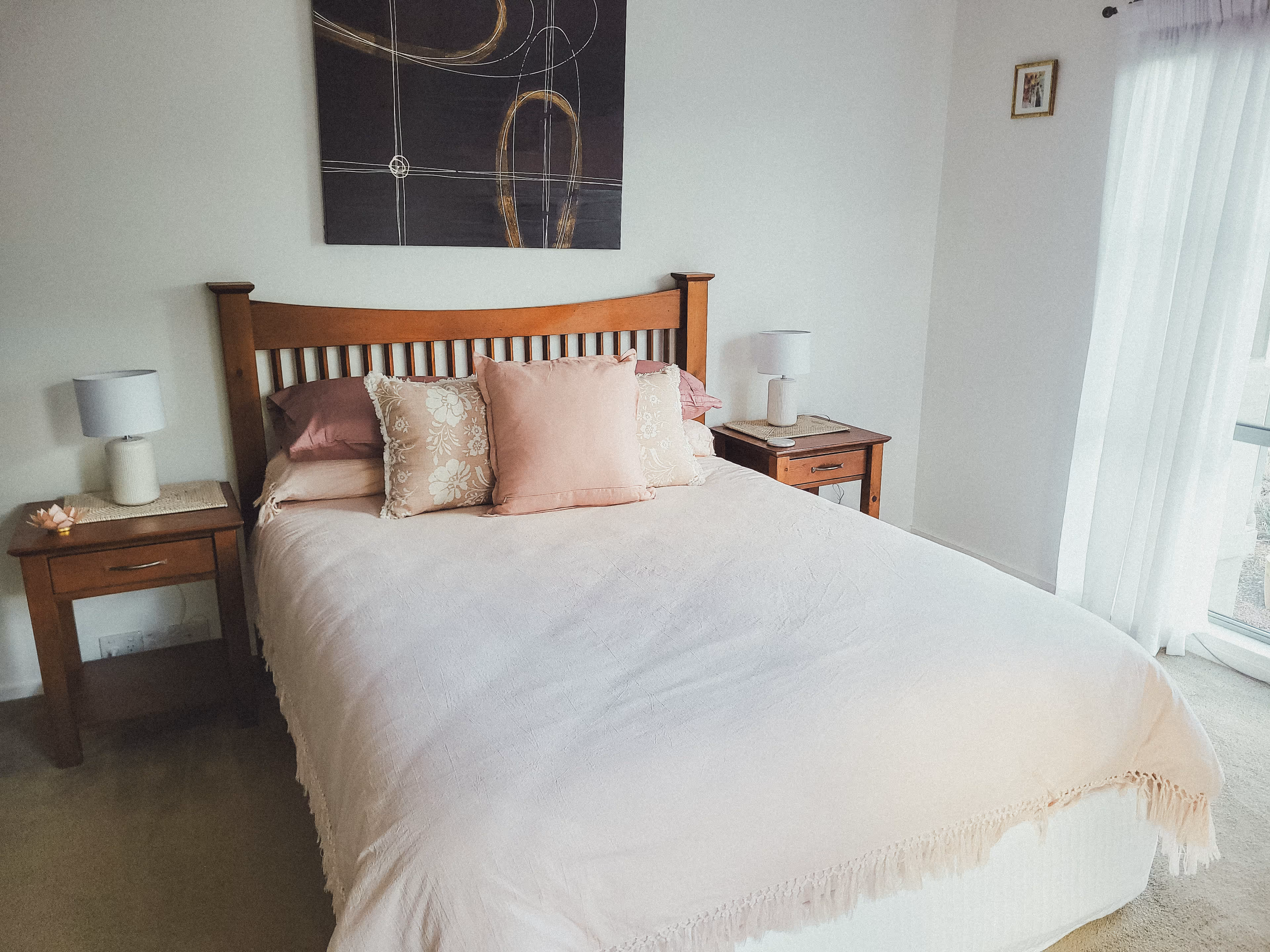 Yiramir romantic country riverfront rental accommodation retreat with fireplace on the Tumut River