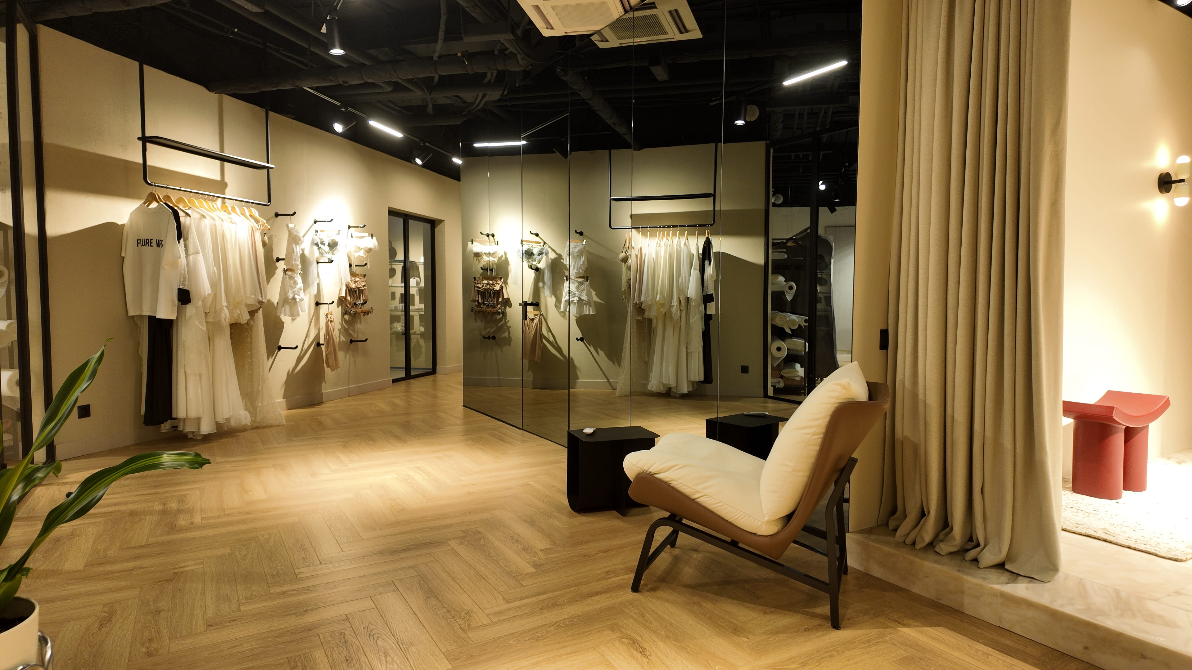 Процесс примерки в ателье 9ATELIER в Краснодаре — закулисье пошива
