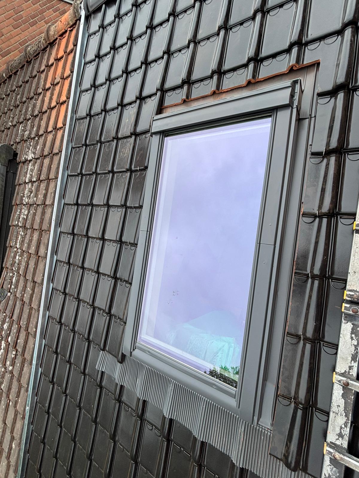 image of roof being repaired