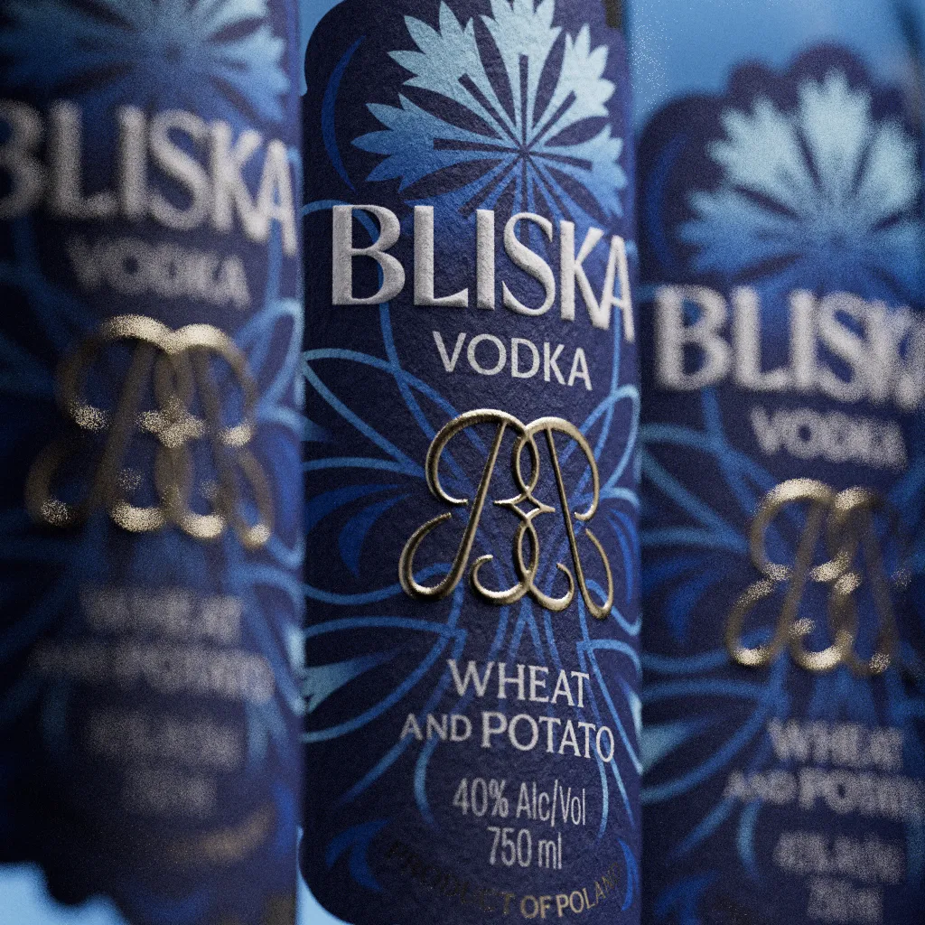 Bliska vodka bottle design.