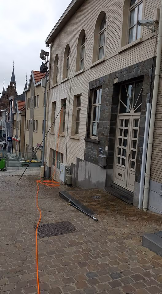 Ramenreiniging bij woning in Lier uitgevoerd met osmosewater voor streeploos resultaat