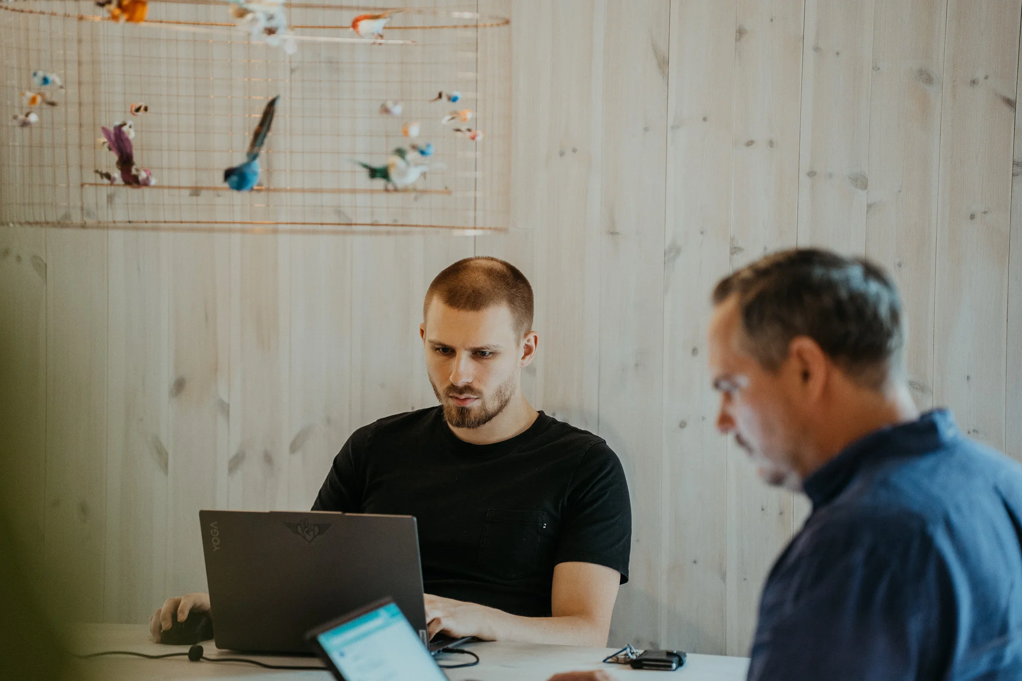 konsulter som arbetar