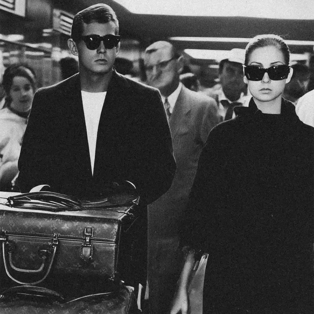 Couple partant en vacances