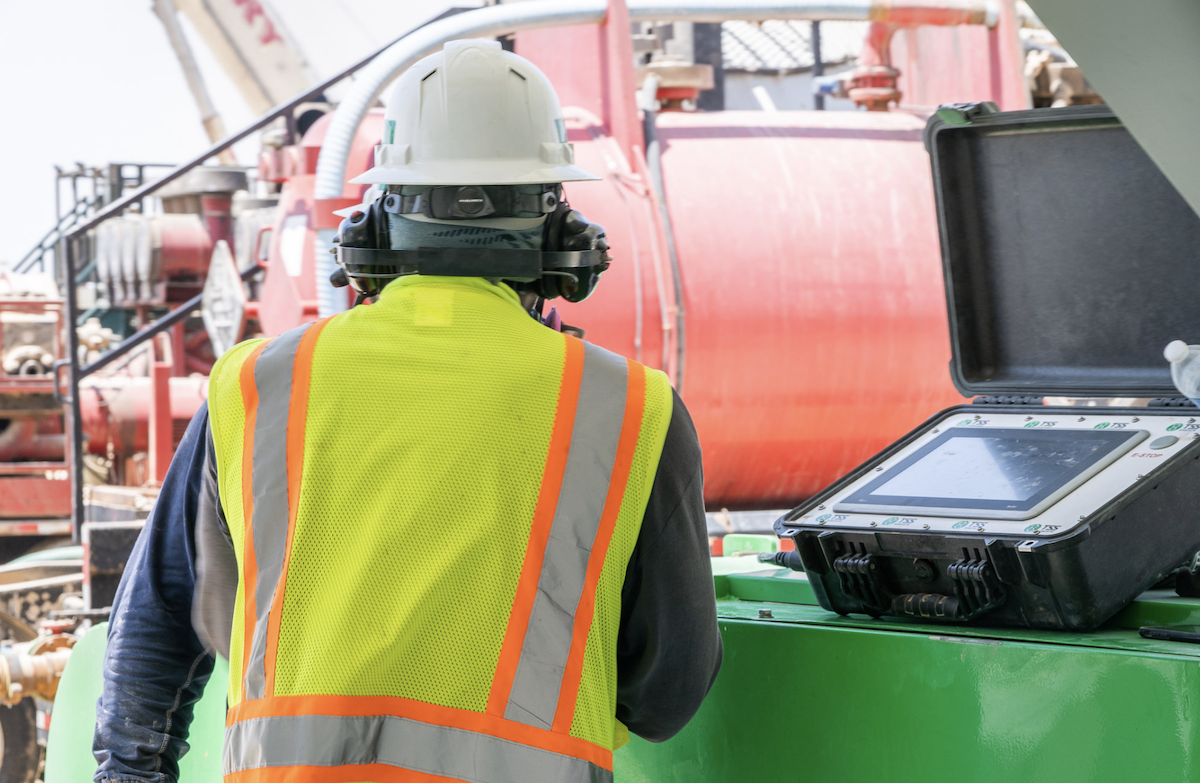 Field Ticketing Software vs Paper Tickets for Wireline and Pumping Services