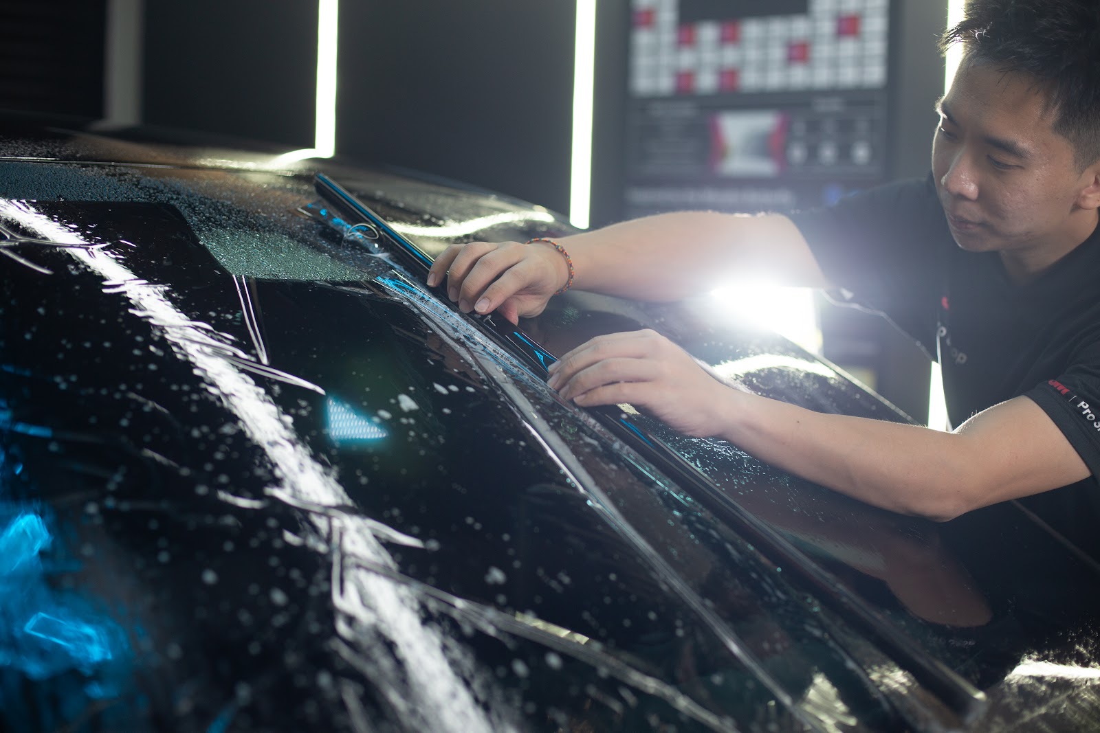 Real photo 1 for Why Your Windscreen Gets Blurry (It's Not Your Wipers — It's the Glass)