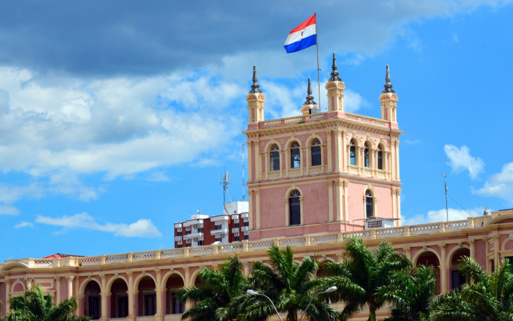 La estatal busca mejores ofertas y destrabar proyectos clave de transmisión en medio de un aumento sostenido en la demanda eléctrica.