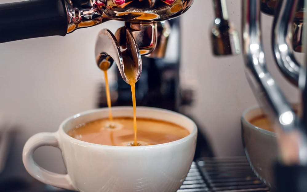 Starbucks y Alsea iniciaron una nueva etapa de su alianza con una estrategia enfocada en transformar la experiencia dentro de las cafeterías.