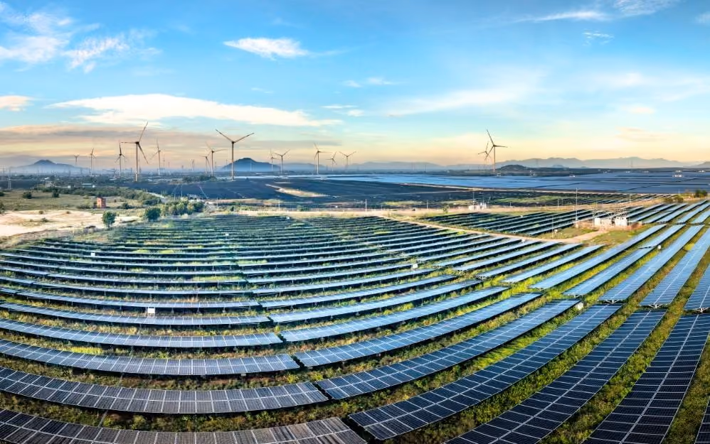 PARQUE CELDAS SOLARES