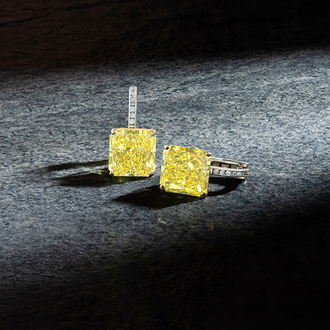 Levuma Exquisite diamond stud earrings, made with high craftsmanship.