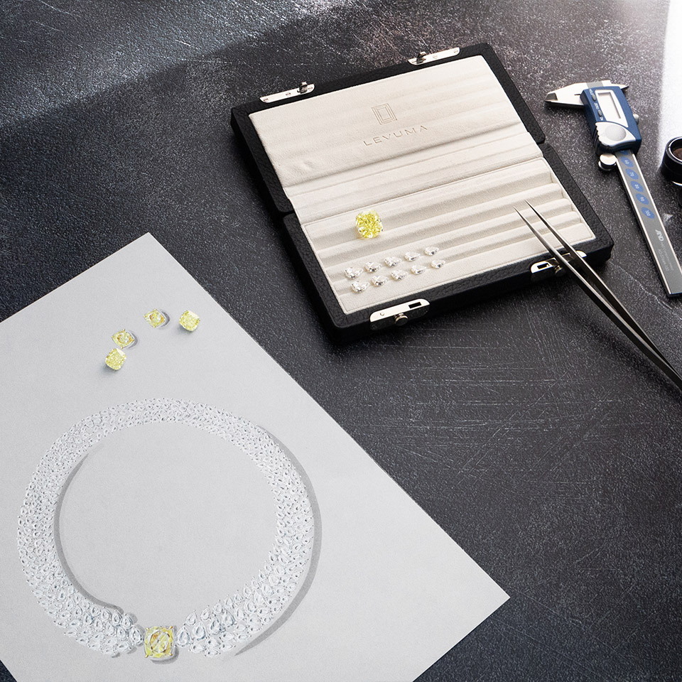 Levuma Jewellery workshop in Antwerp, focusing on handcrafted details.
