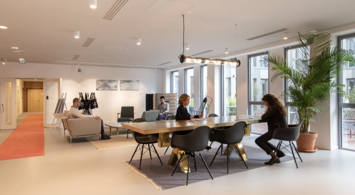 Intérieur des locaux B-to à Bordeaux