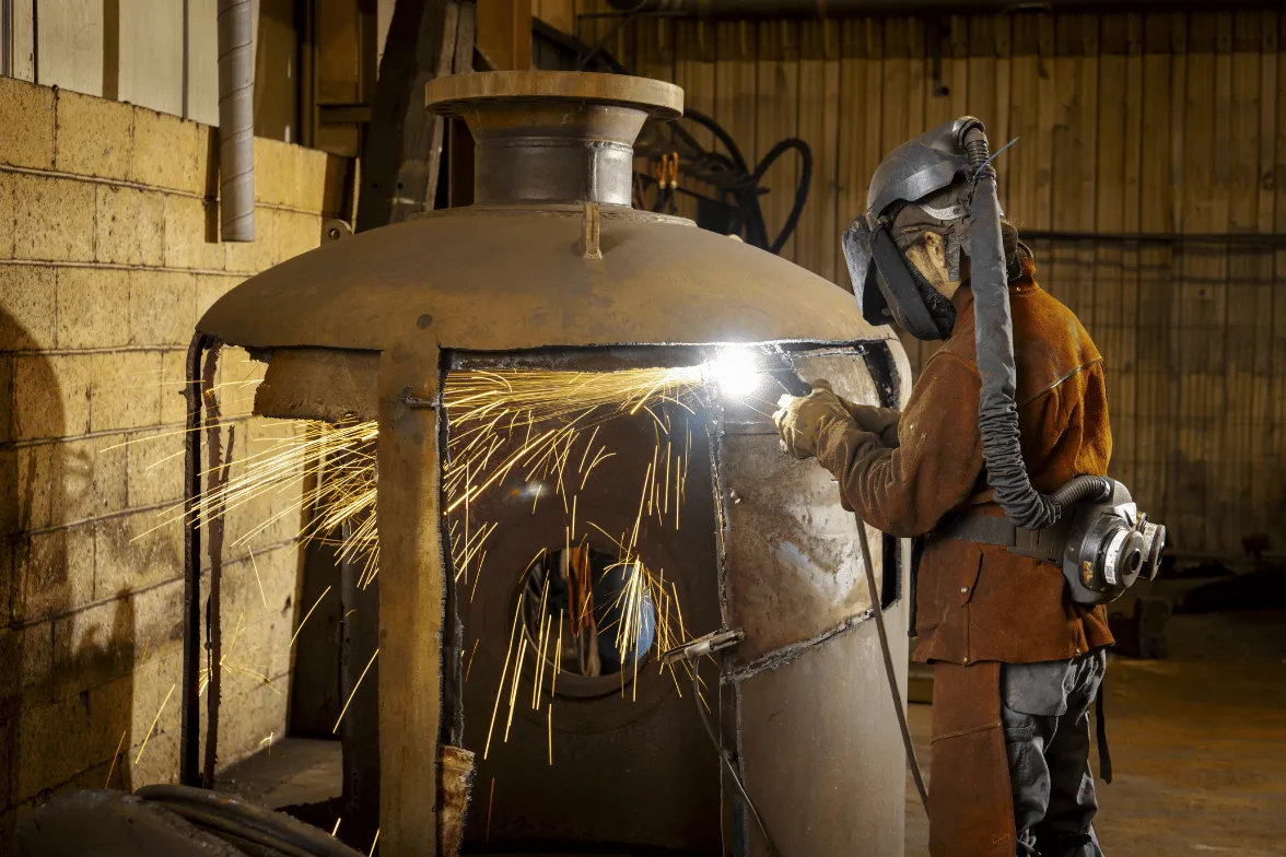 Cutting a Nitric acid plant boiler