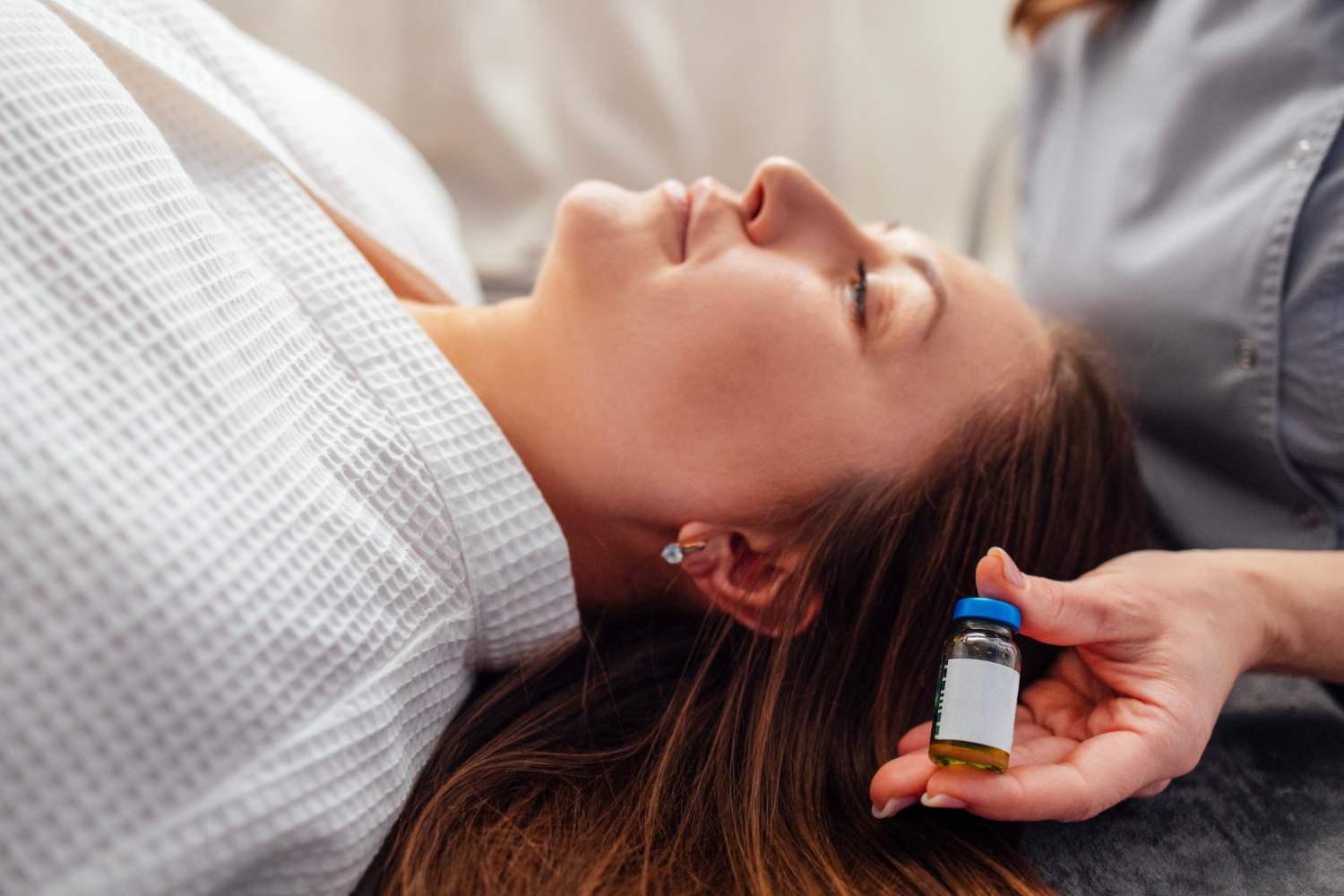 Ketamine-Assisted Therapy vs Ketamine Alone: What’s the Difference?