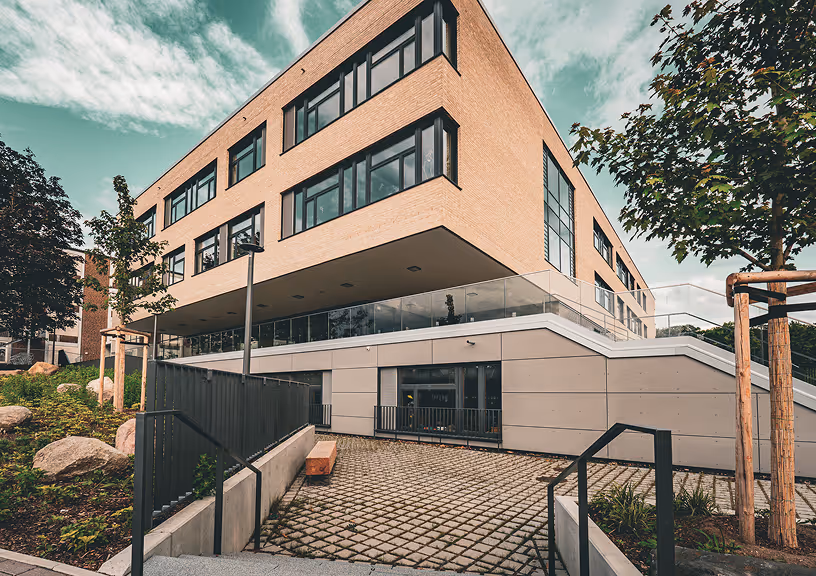 Zeitgenössisches Büro- und Verwaltungsgebäude, Planung durch PB Jahnke