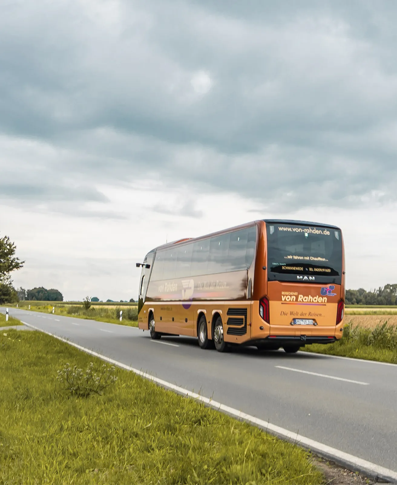 von Rahden Bus auf Landstraße