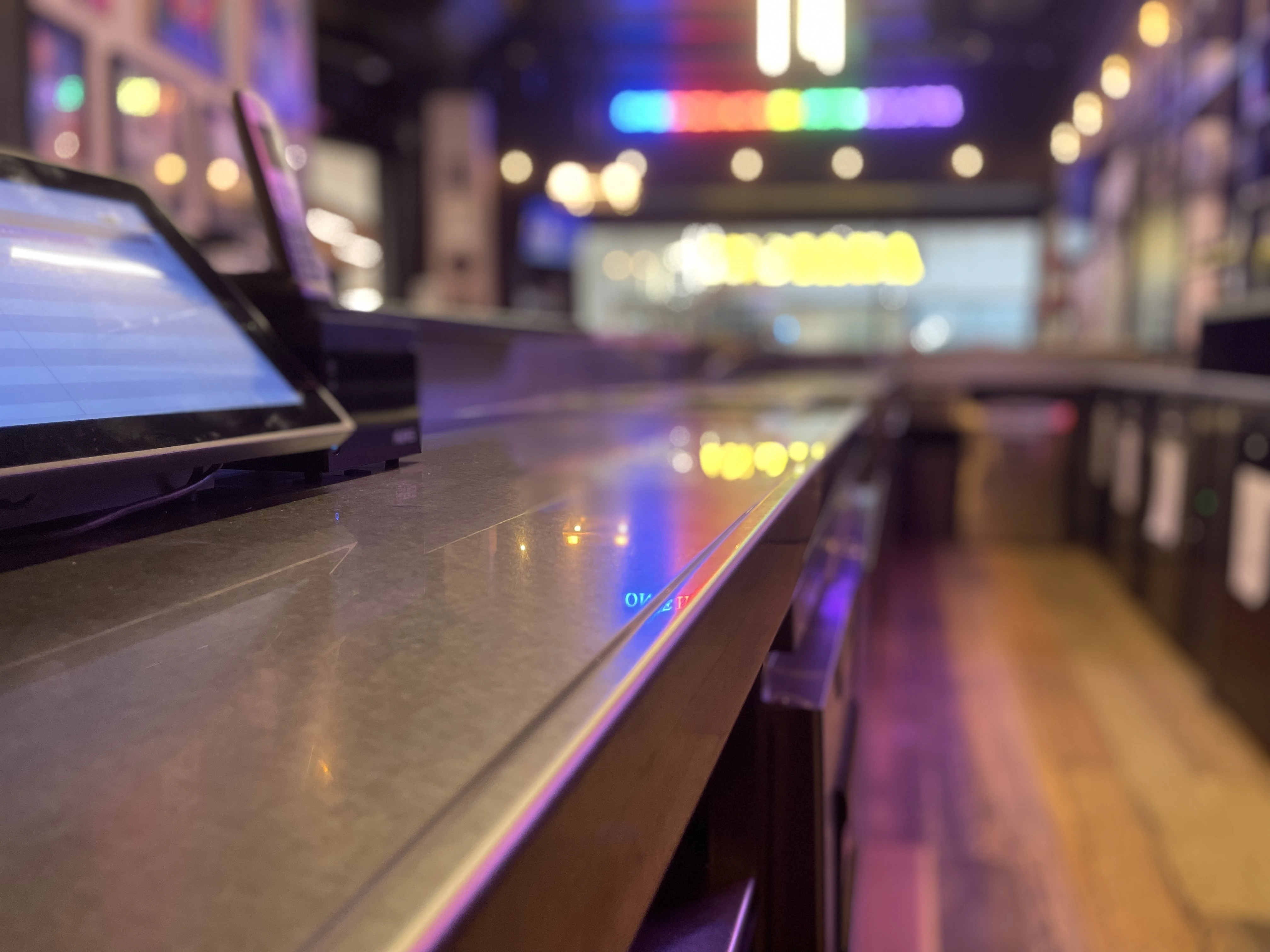 Barda, cuisiniste professionnel à Lyon conçoit et installe vos cuisines professionnelles et bars sur mesure partout en France