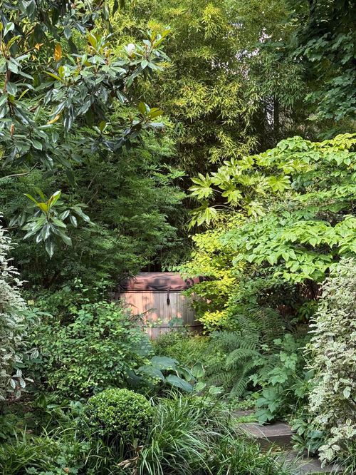 Camaïeux de verts à Porte Maillot