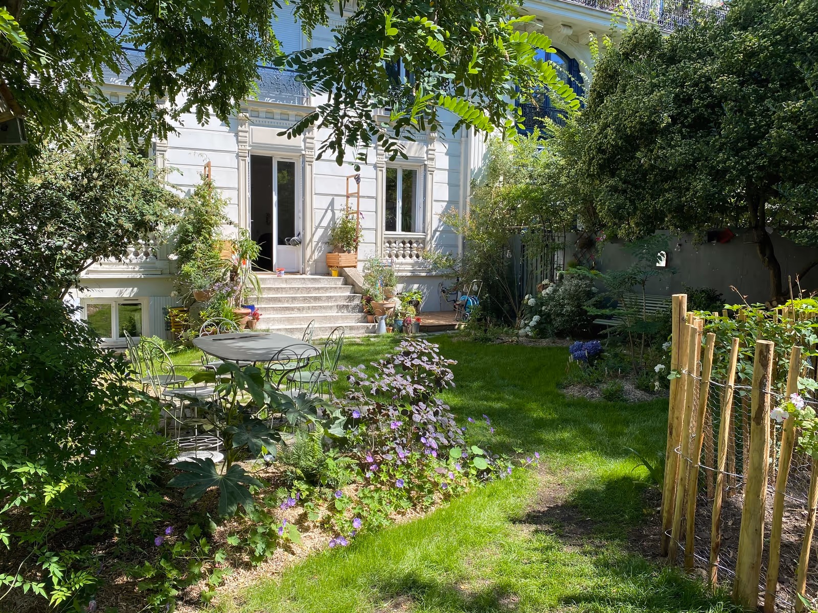 À l’orée du bois