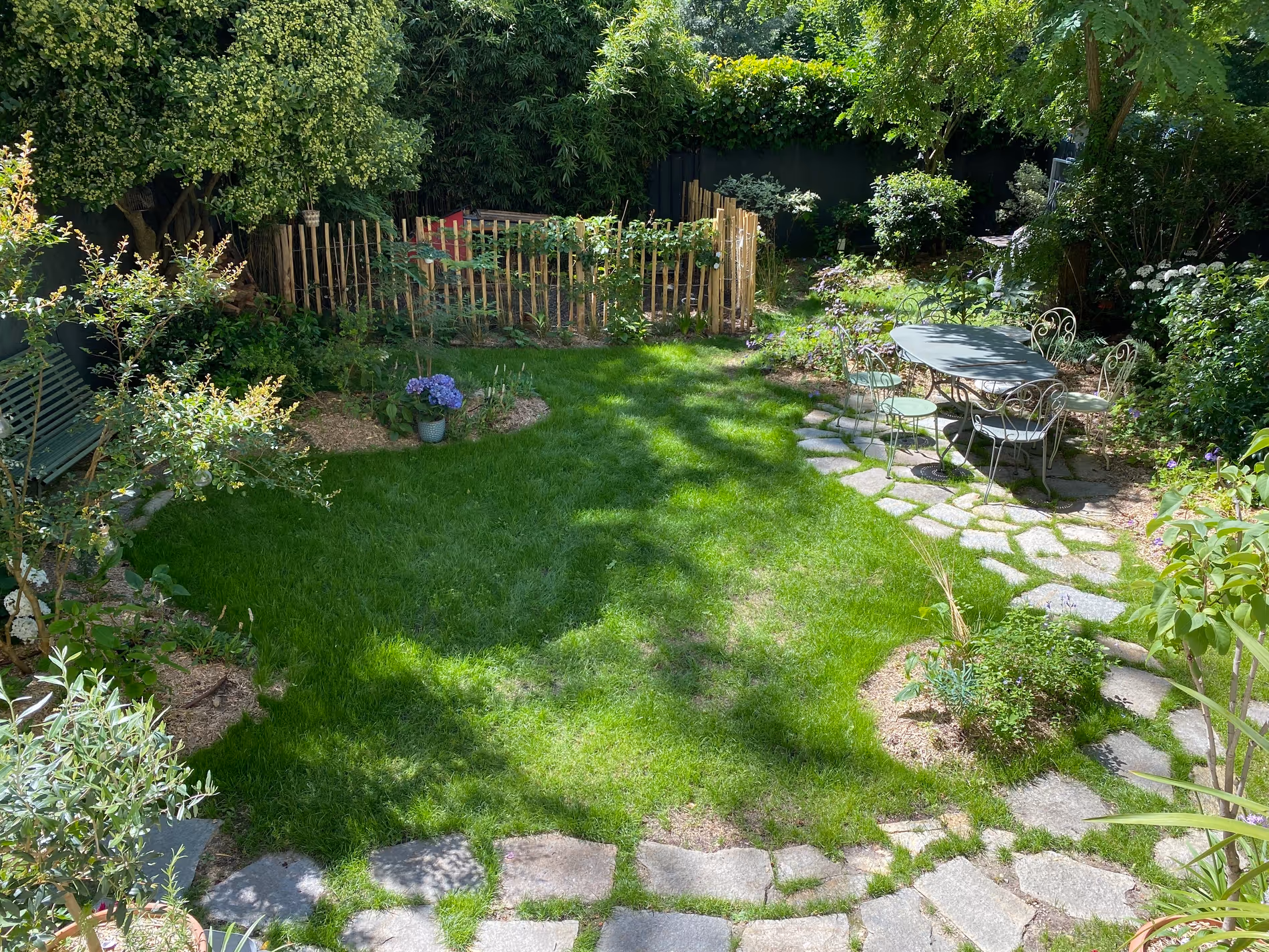 À l’orée du bois